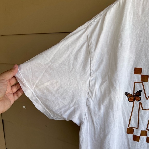 Mama Butterfly Retro Short Sleeve Tee - Size XL - Picture 5 of 6